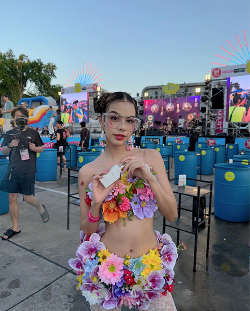 น้ำเพชร มิสแกรนด์ วันเกิด เอแคลร์ จือปาก