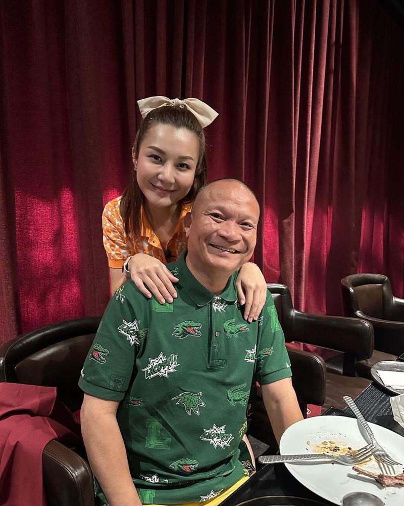 เอ็ม บุษราคัม