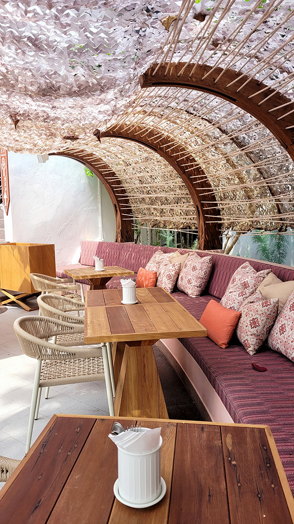 Buzz Coco Club บรรยากาศร้าน