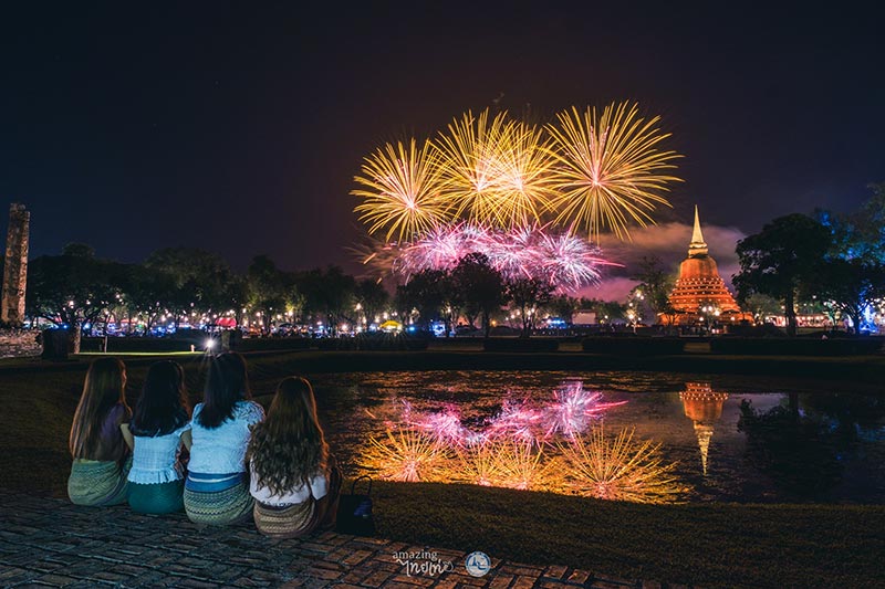 งานลอยกระทงสุโขทัย 2562