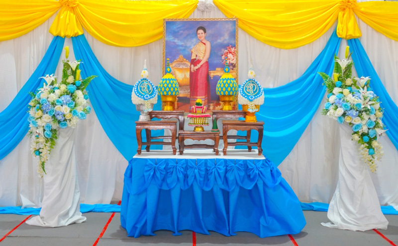 วิธีจัดโต๊ะหมู่ถวายพระพร วันแม่ 12 ส.ค.