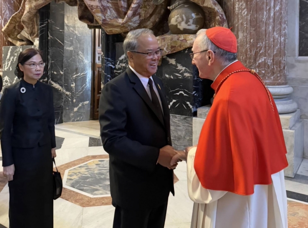 ชูศักดิ์ ศิรินิล