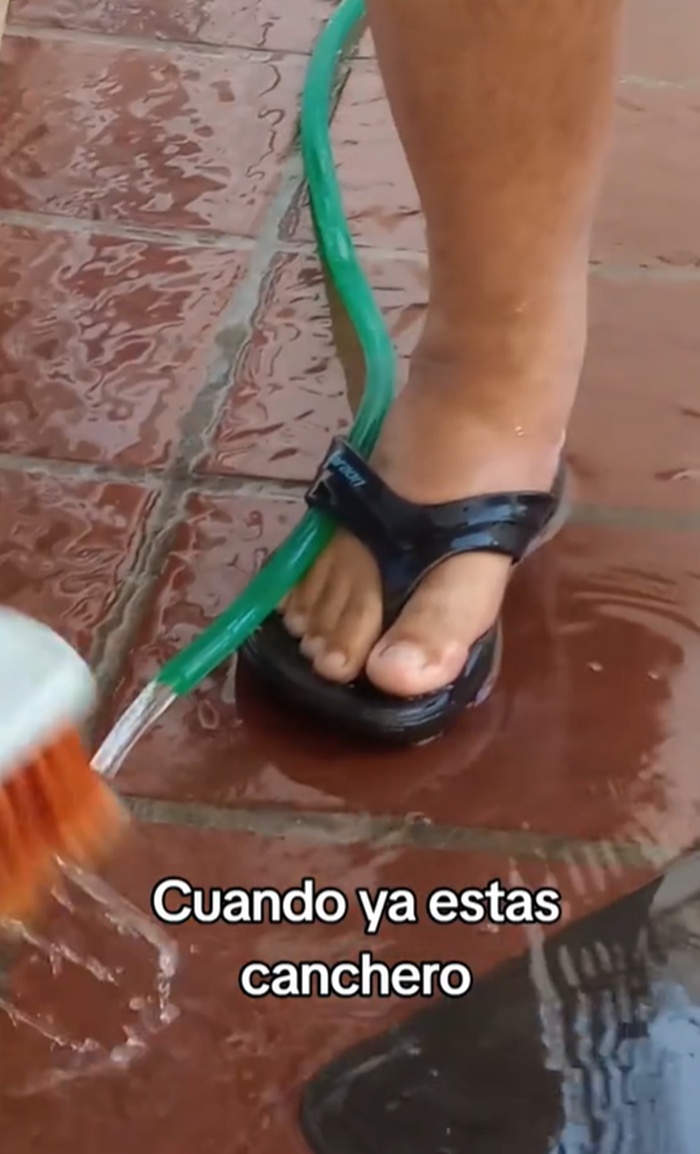 ล้างพื้น