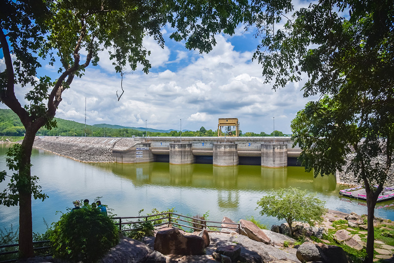 เที่ยวเดือนเมษายน 66