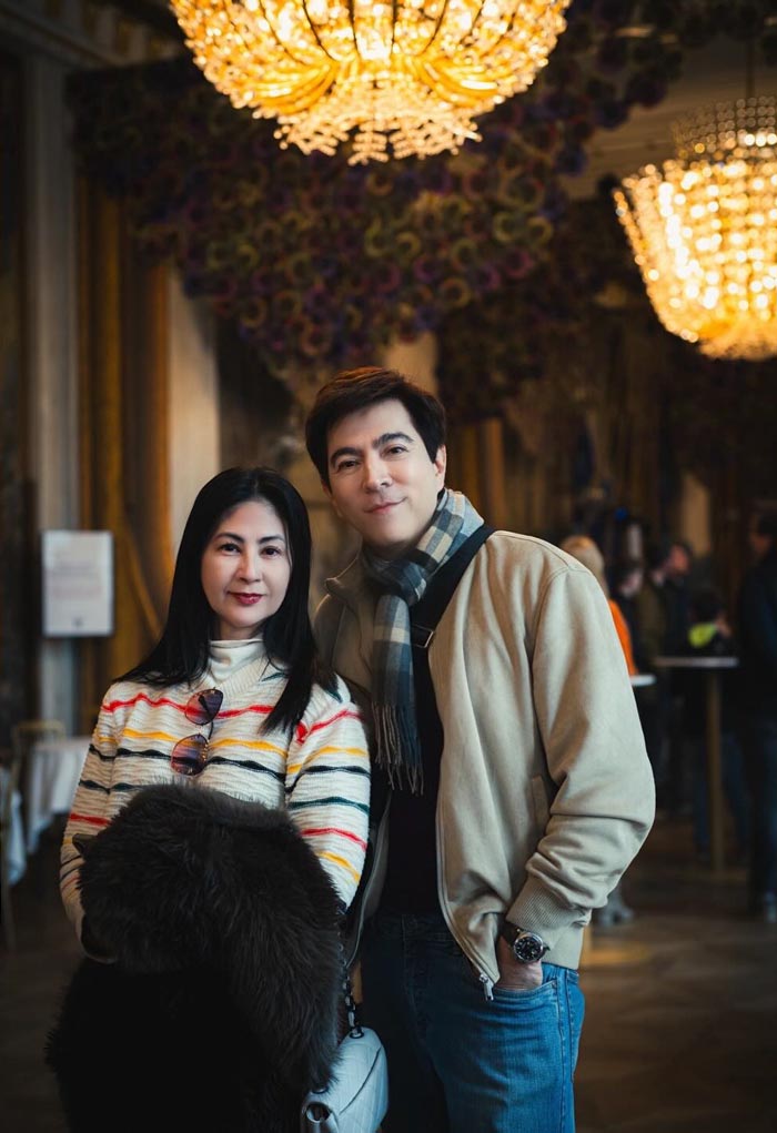 แซม ยุรนันท์ มุก มาริษา