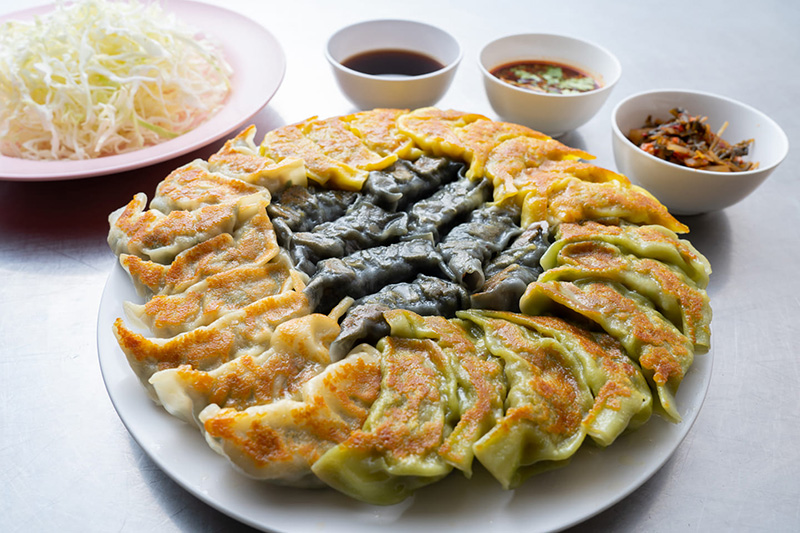 เกี๊ยวซ่าเจ้าเด็ดในกรุงเทพฯ