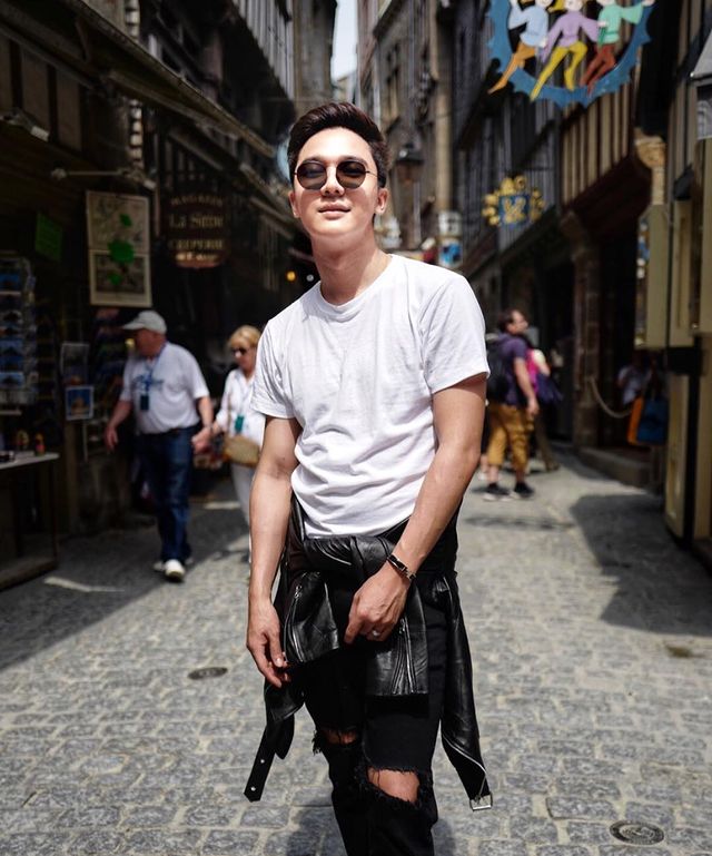 เจมส์ ชวิศ