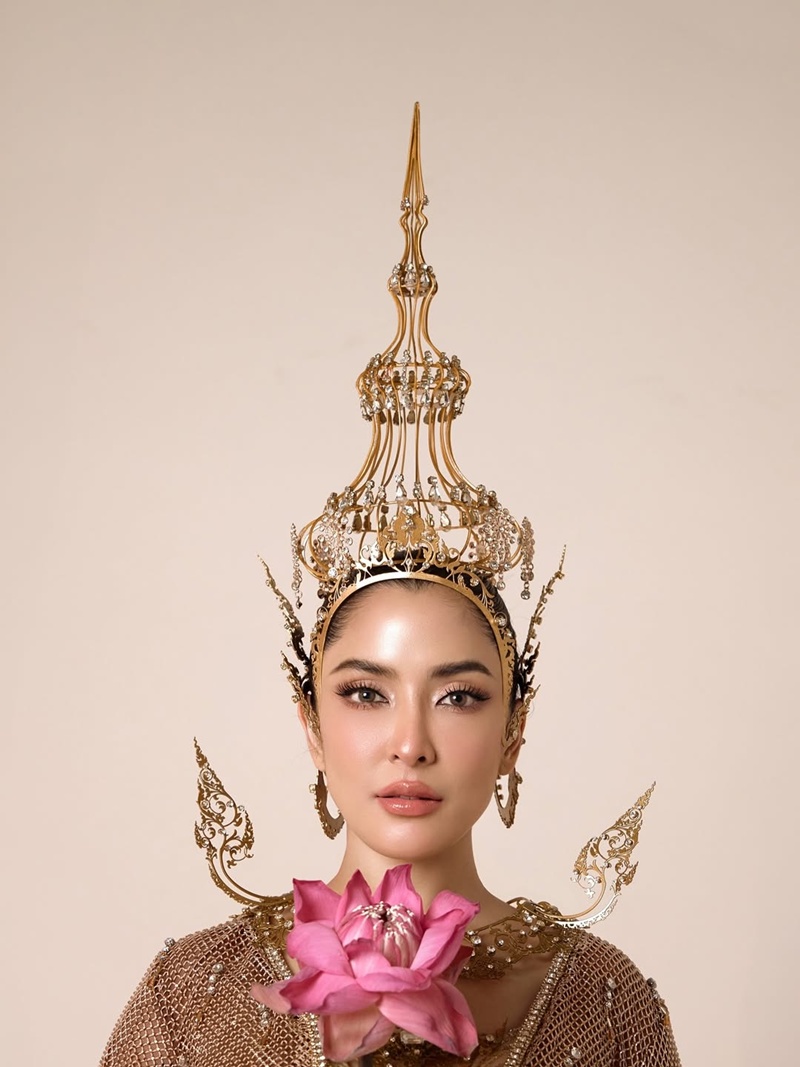 พิ้งกี้ สาวิกา