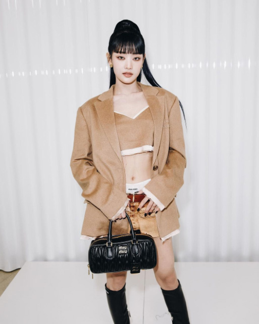 มินนี่ ณิชา paris fashion week 2023