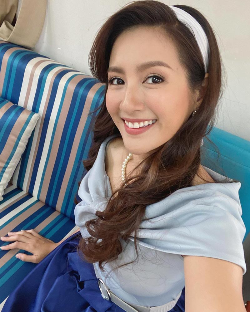 นก อุษณีย์