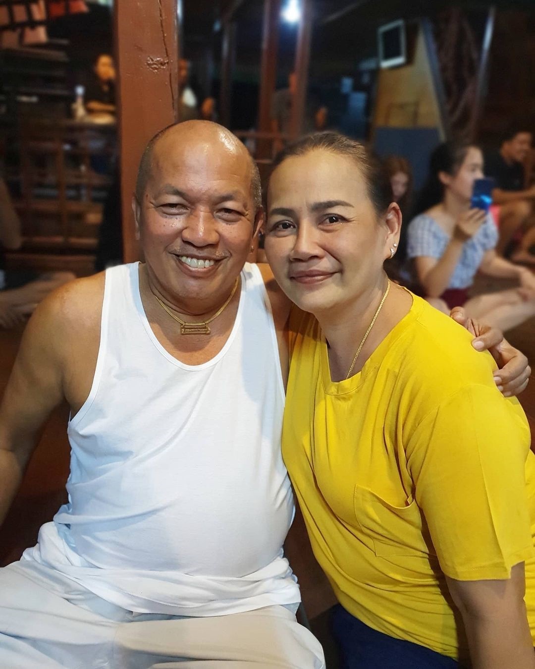 น้าค่อม ชวนชื่น