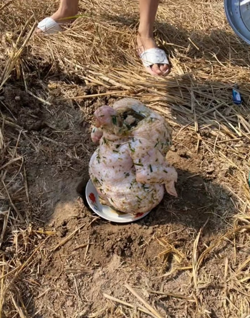 ทำไก่อบฟาง