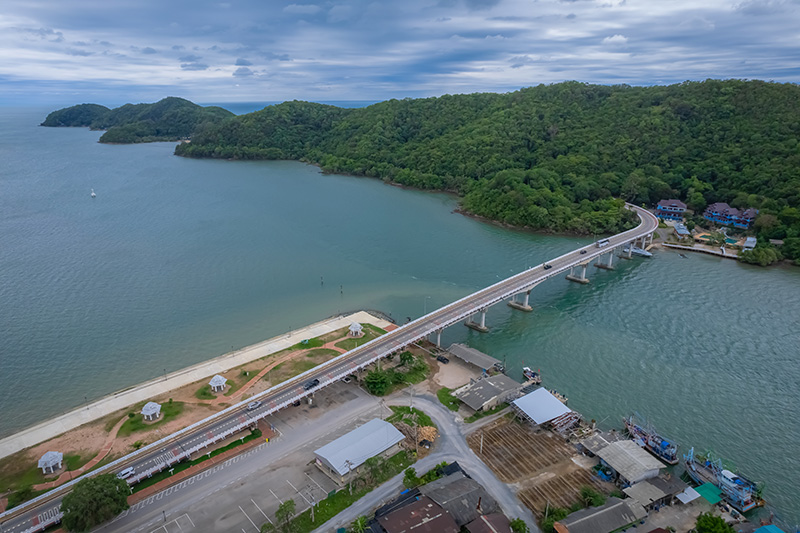 จุดชมวิวปากน้ำแขมหนู และสะพานเฉลิมพระเกียรติ (ปากน้ำแขมหนู)