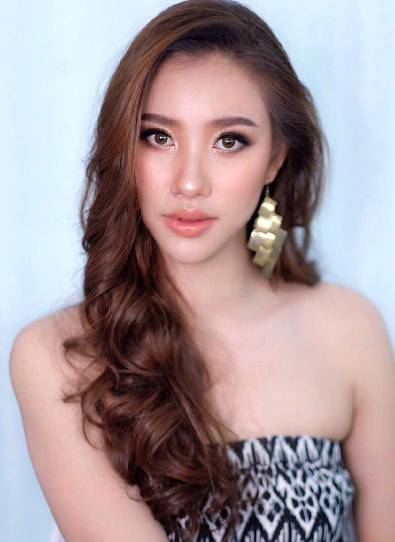 มิสยูนิเวิร์สลาว