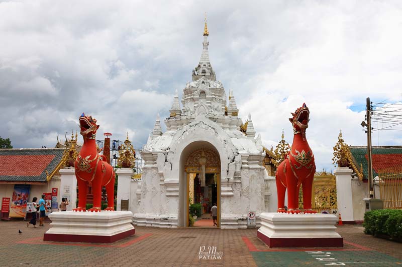 วัดพระธาตุหริภุญชัย วรมหาวิหาร