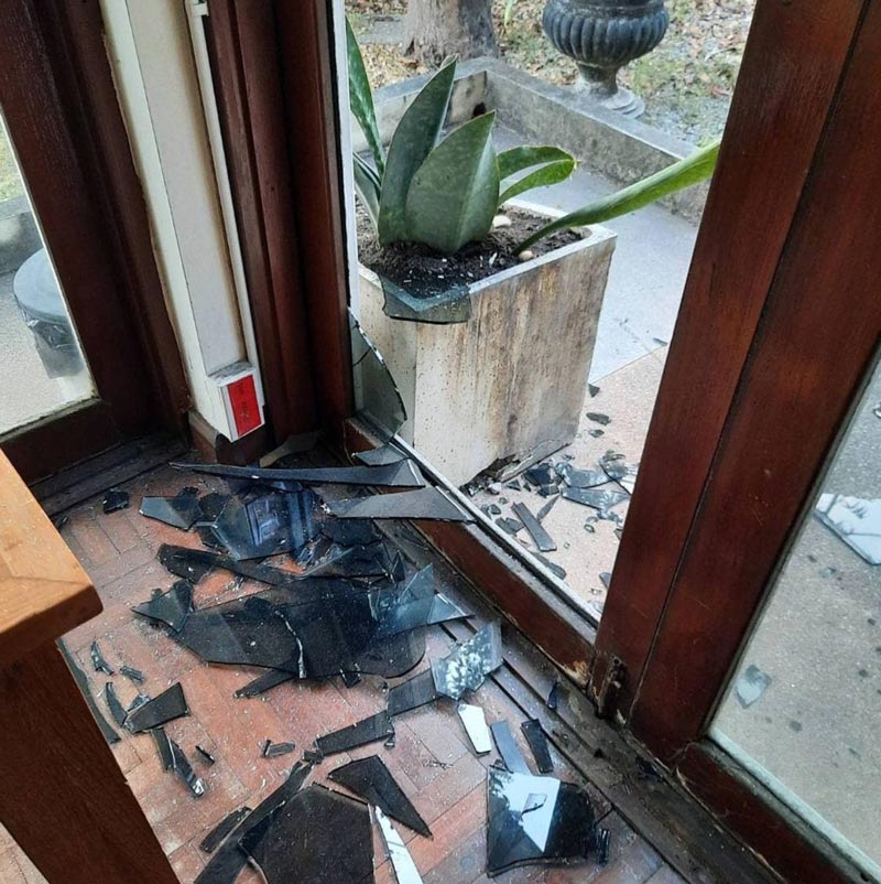 กิ่ง เหมือนแพร