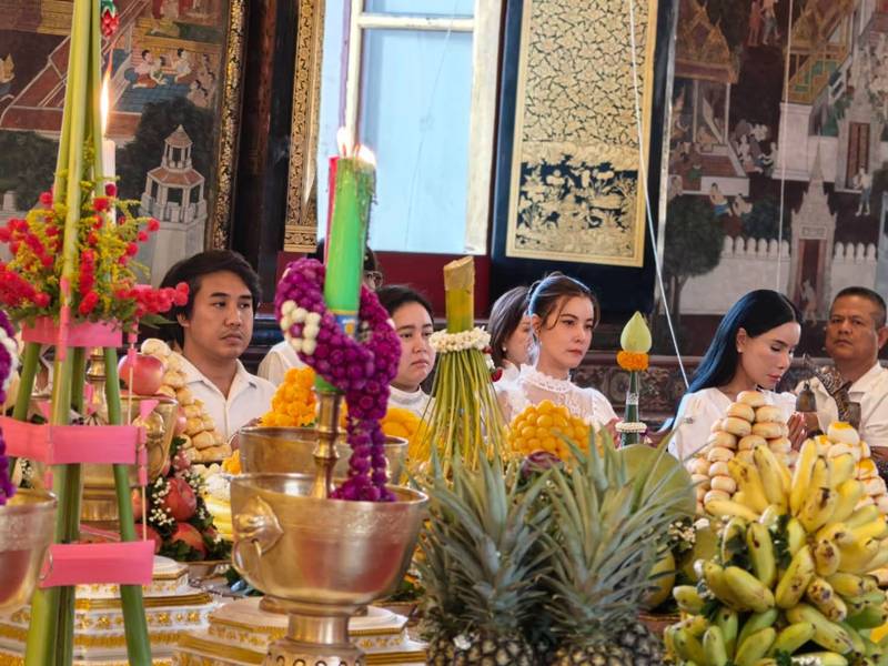 ธัญญ่า ธัญญาเรศ เข้าร่วมพิธีสวดนพเคราะห์ดับดาวกาลี