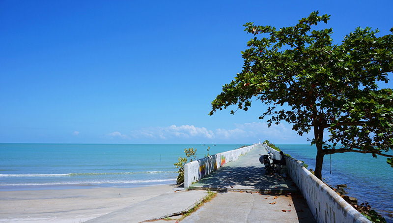 ประภาคาร หาดนราทัศน์ นราธิวาส