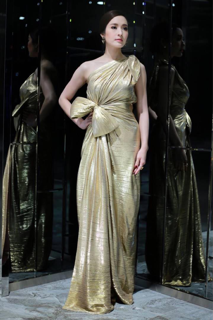 แอฟ ทักษอร