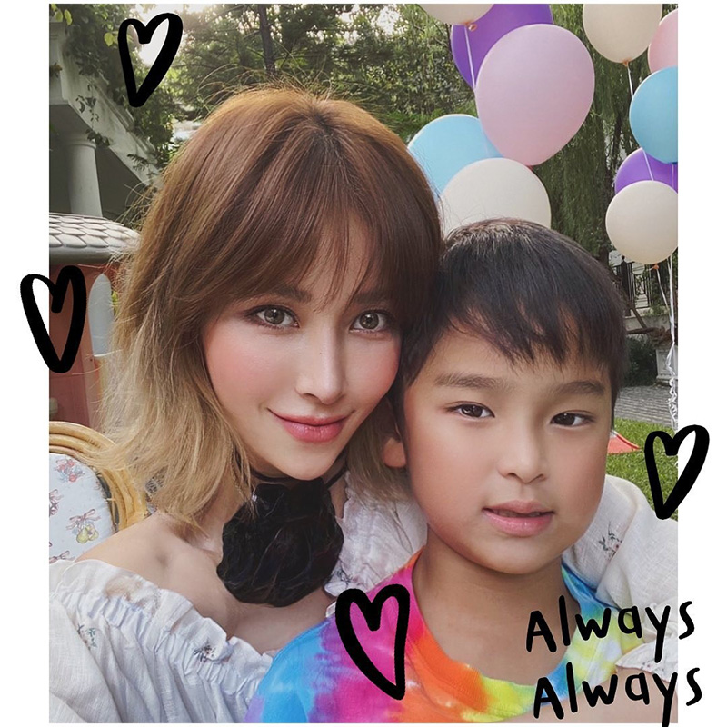พีช สิตมน ภรรยา ติ๊ก เจษฎาภรณ์ แชะภาพคู่ลูกชาย น้องเต็นท์