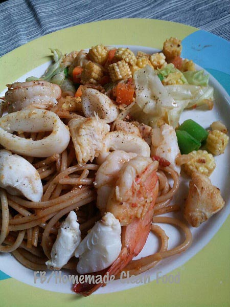 ผัดสปาเกตตีทะเล
