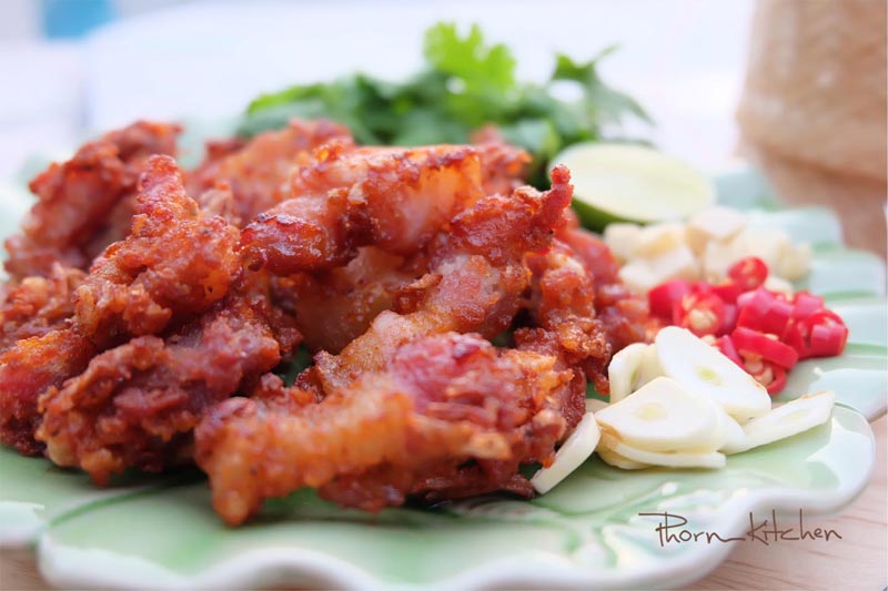 แหนมหมูสามชั้นทอด
