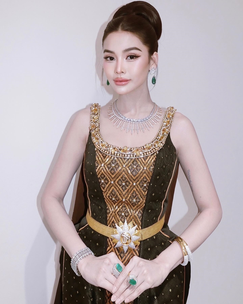 อิงฟ้า วราหะ