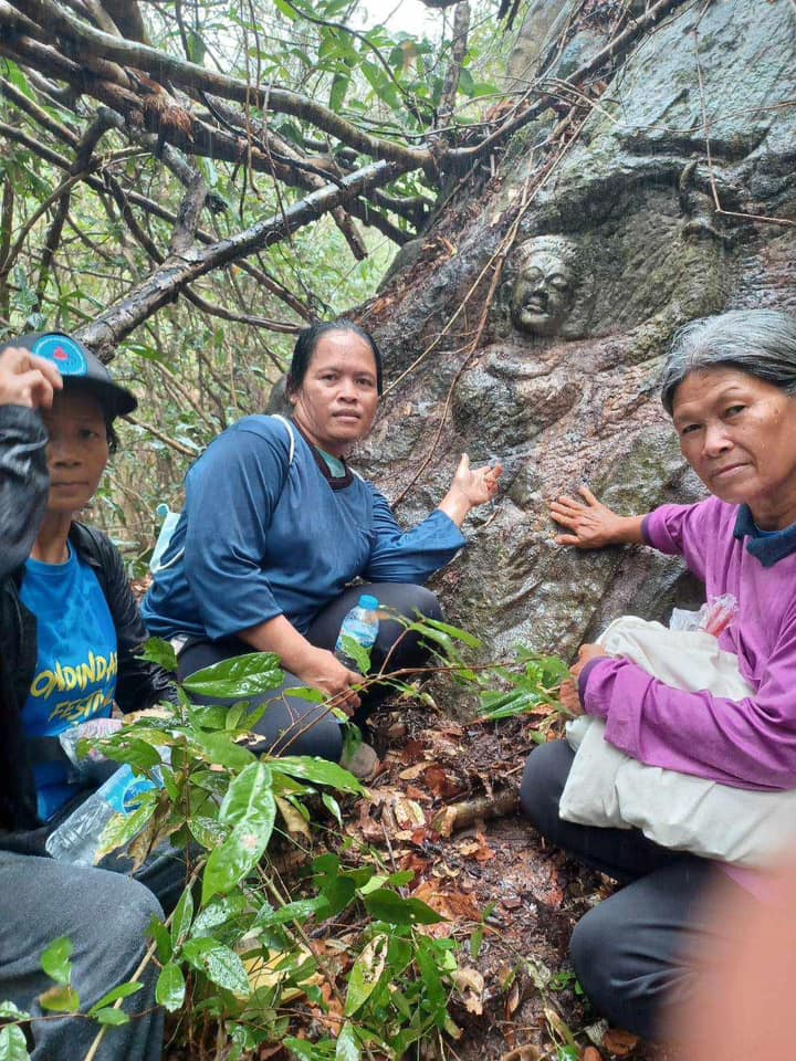 แกะสลักหิน