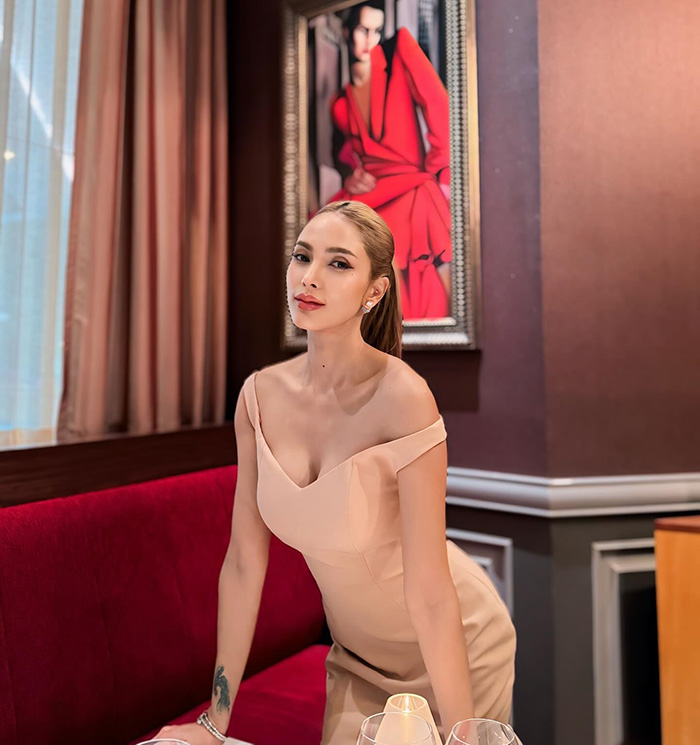 อุ้ม ลักขณา