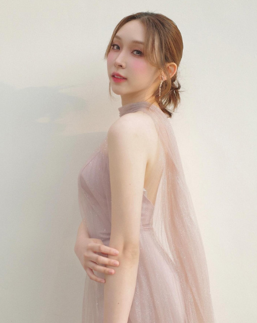 สาลี่ เดอะสตาร์ ประวัติ