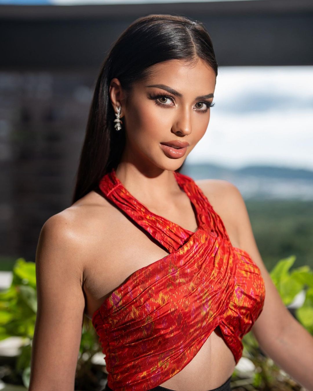 แอนโทเนีย โพซิ้ว