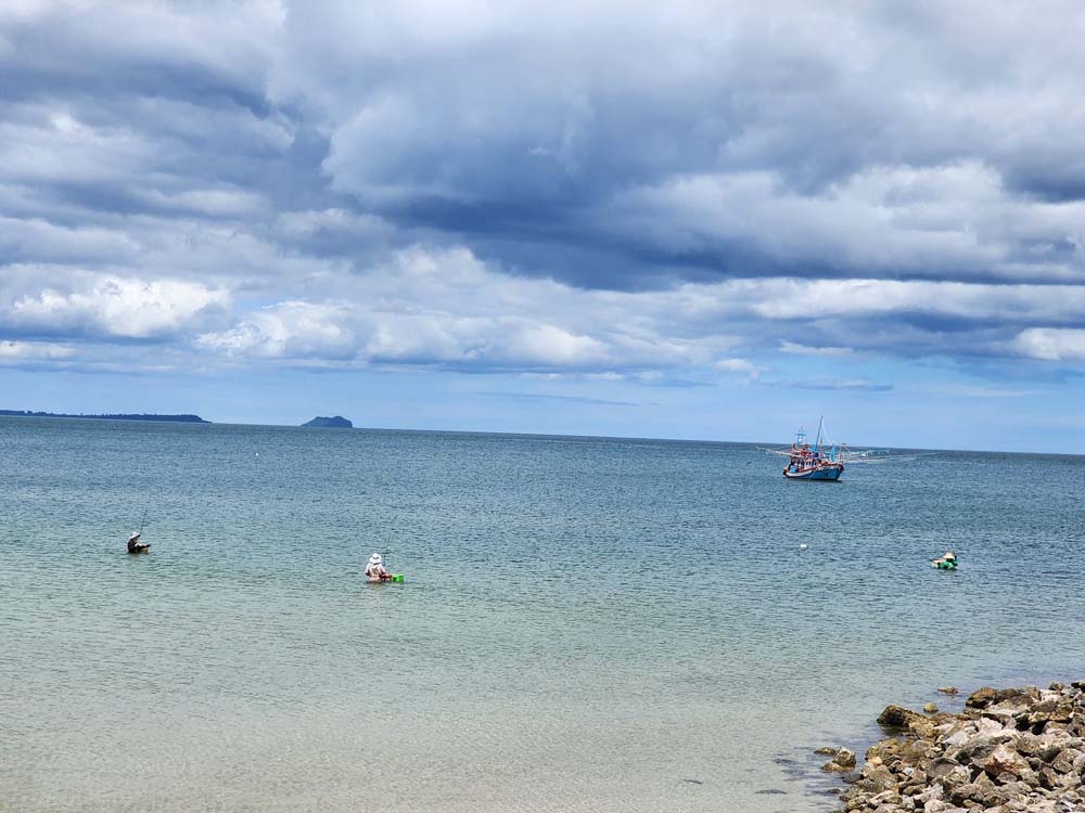 หาดสะพลี