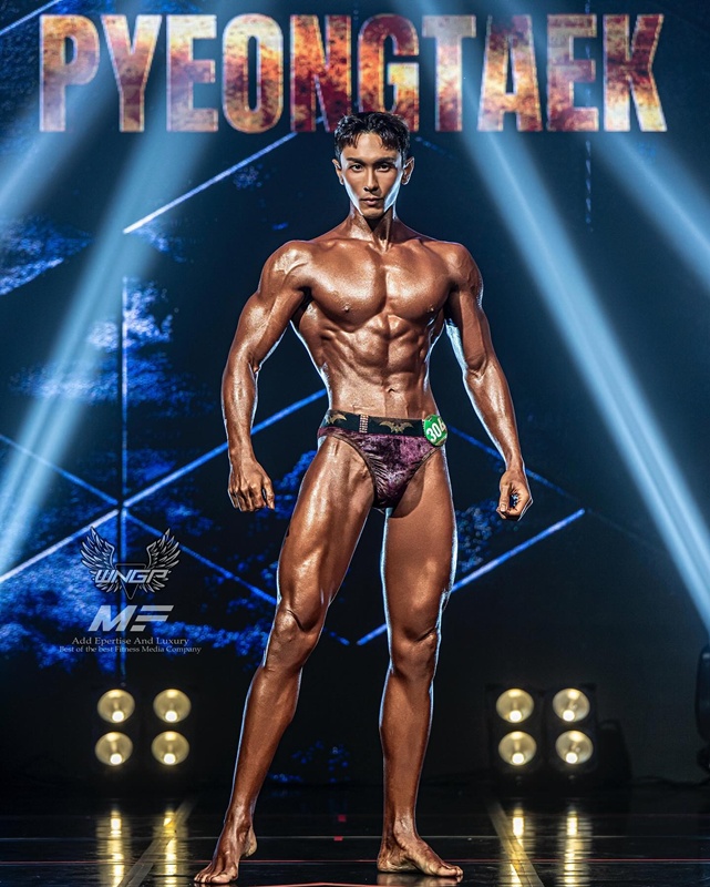 ณัฏฐ์ ทิวไผ่งาม โชว์ร่างทอง อวดกล้ามชัด ๆ