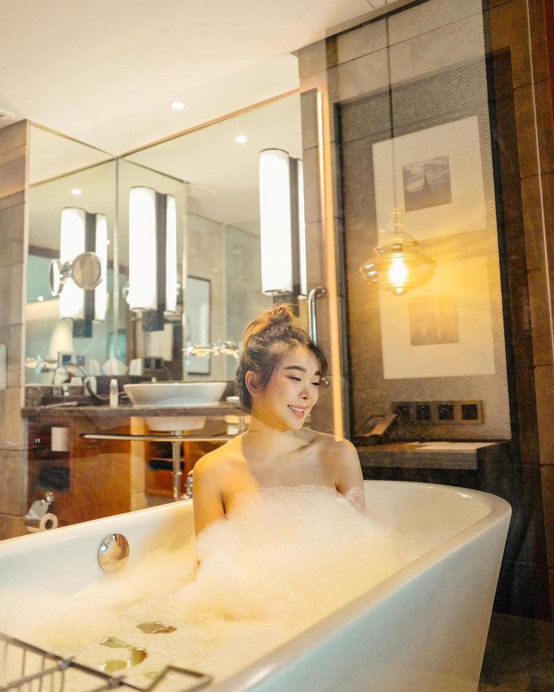 หญิงแย้ นนทพร