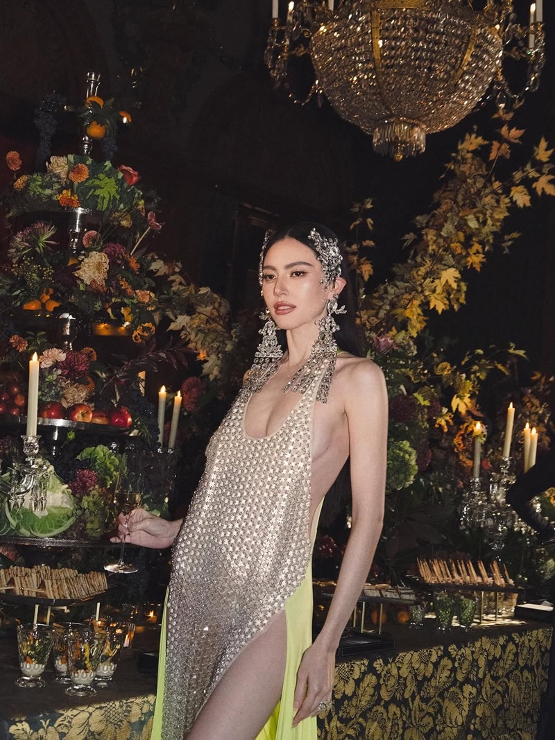 ใหม่ ดาวิกา