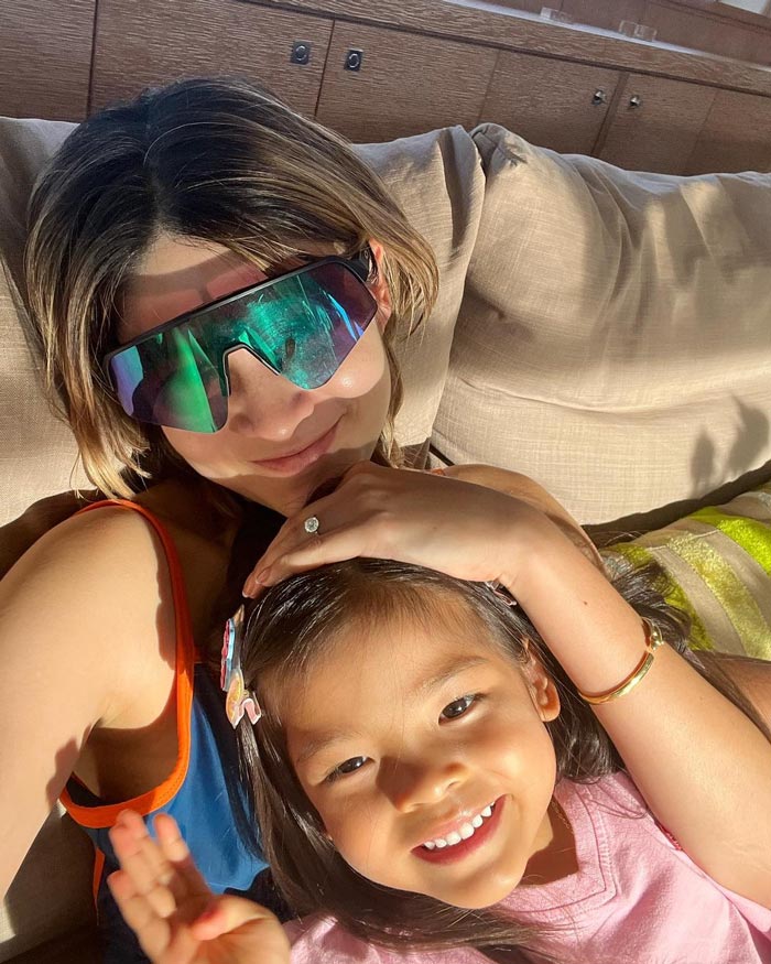 น้องมีญ่า