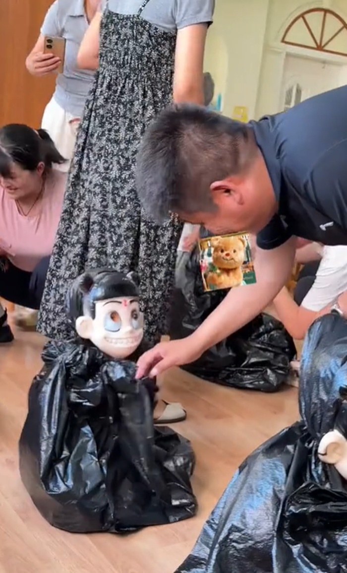 ลองใจพ่อแม่