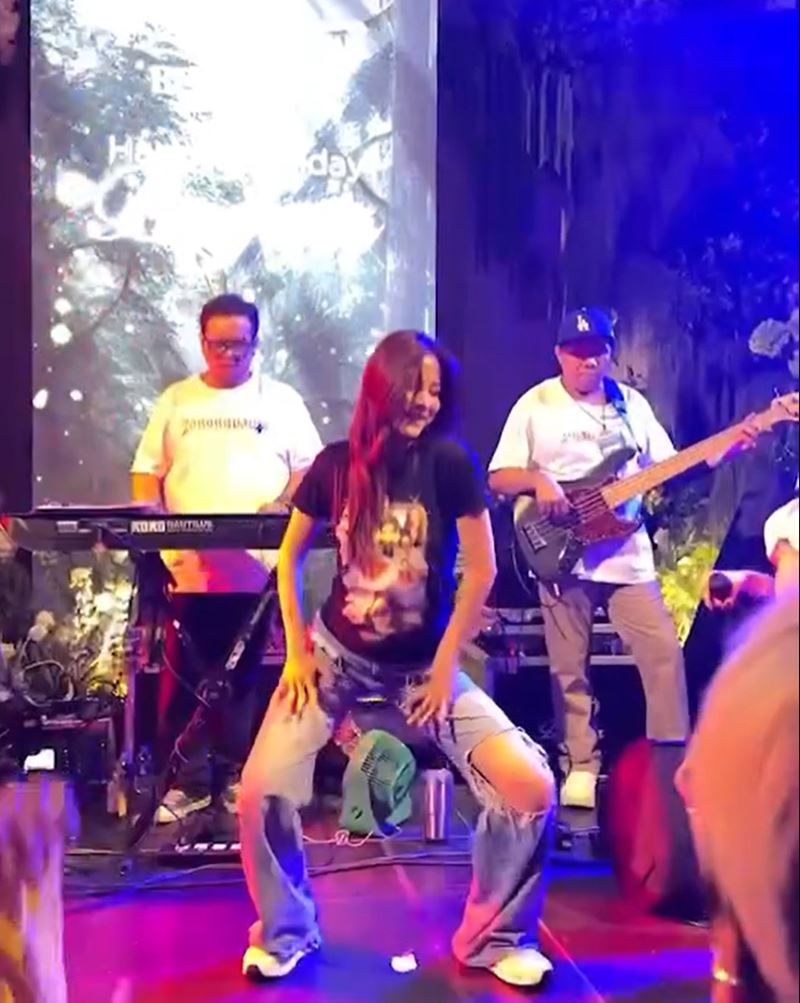 เซอร์ไพรส์ ใบเฟิร์น พิมพ์ชนก งานวันเกิด 