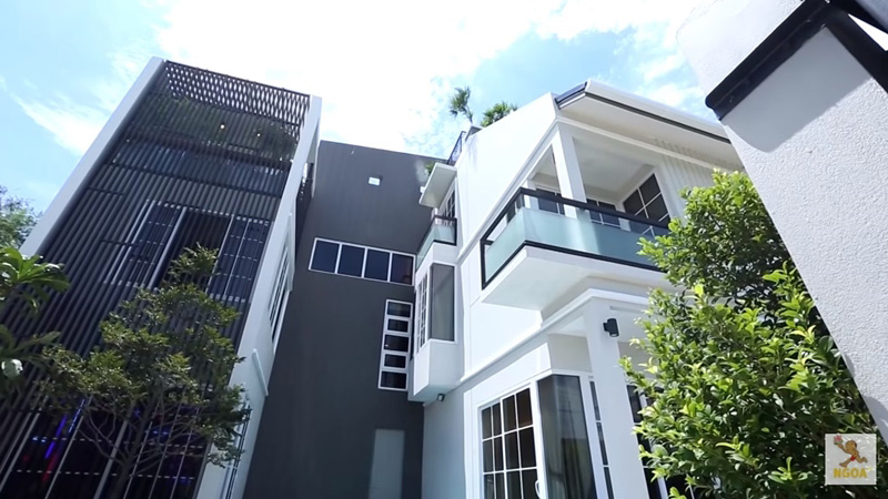 บ้านแจ๊ส ชวนชื่น
