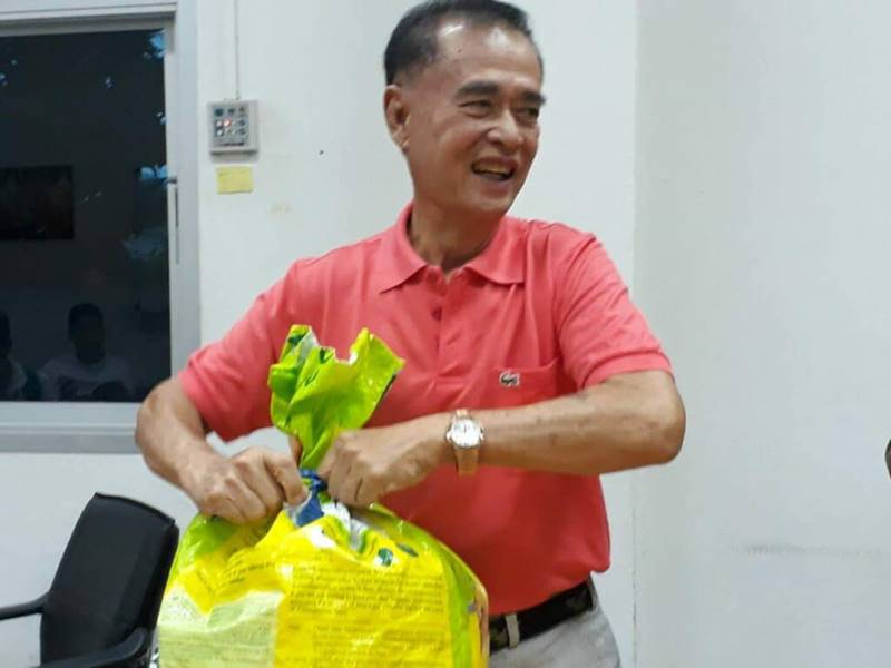 เด่น ดอกประดู่