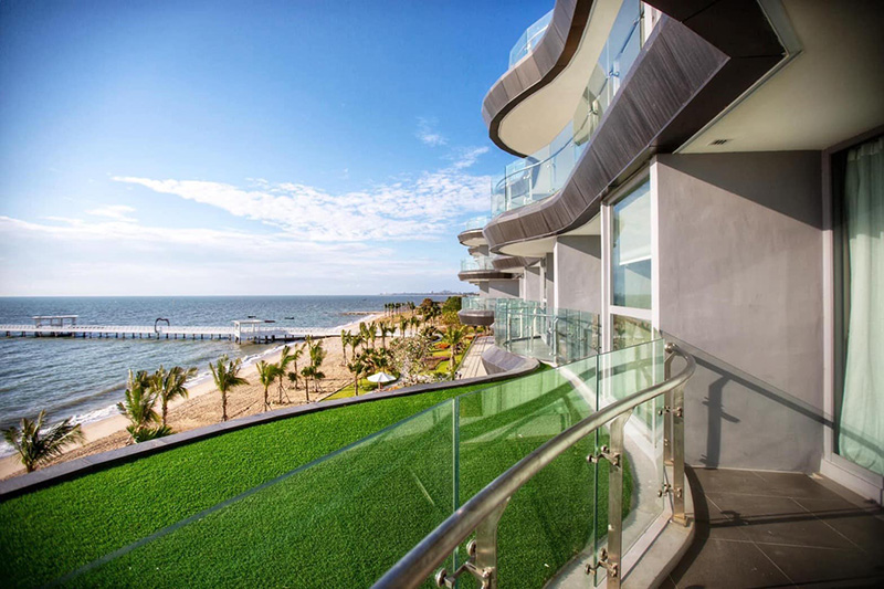 Symphony of the Sea Hotel ที่พักบางแสน