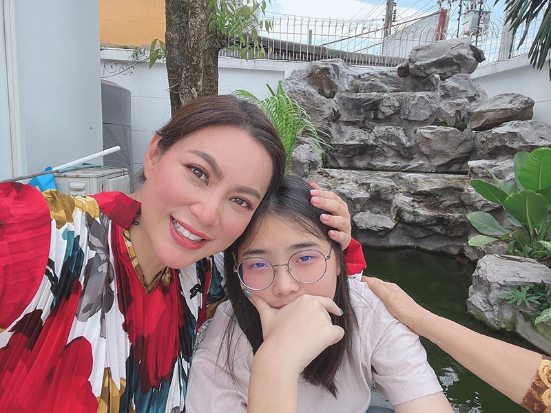 บุ๋ม ปนัดดา 