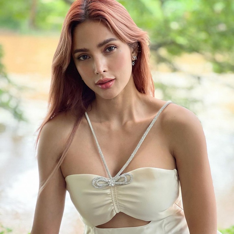 อุ้ม ลักขณา