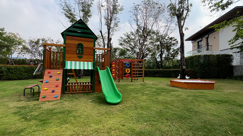 มีก้า มีญ่า ยิ้มแก้มปริ คุณปู่สุทธิเกียรติ ยกสวนสนุกมาไว้กลางบ้าน 