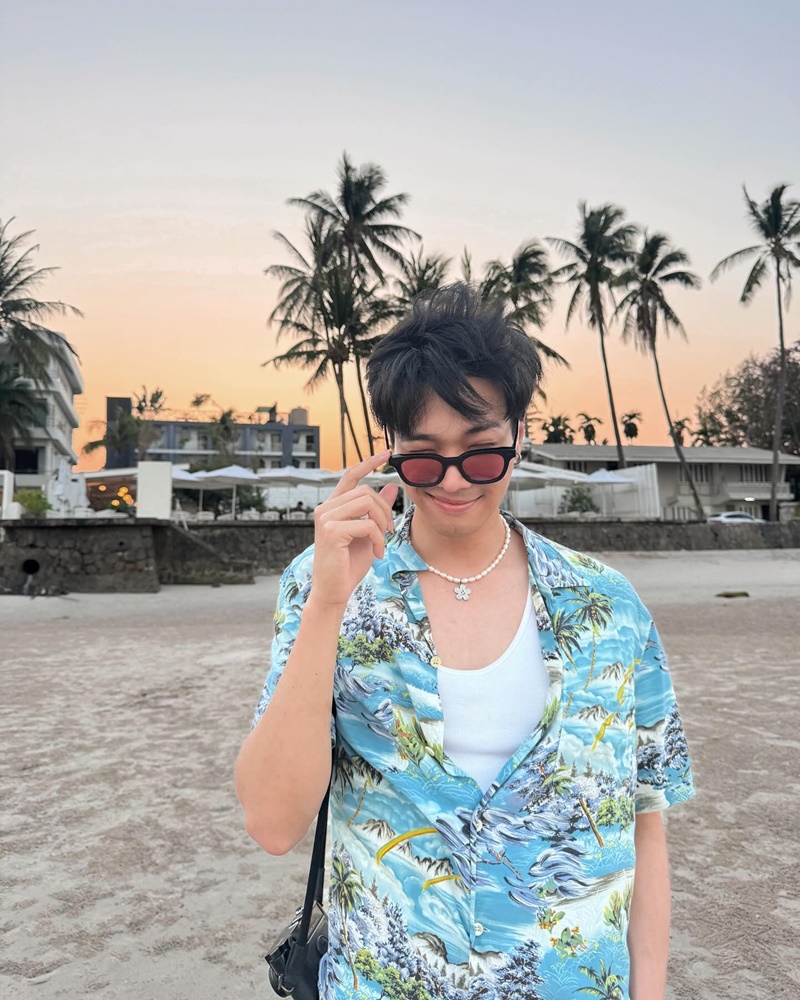 โอบ โอบนิธิ