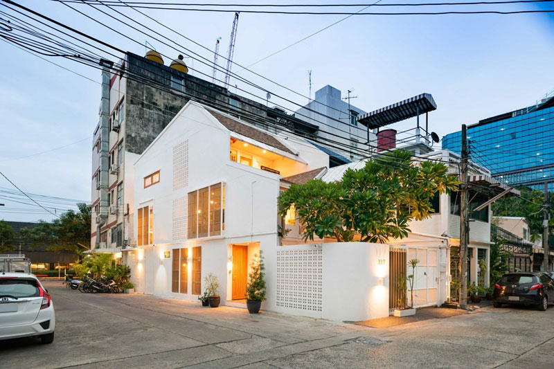 รีโนเวททาวน์เฮ้าส์หลังริม