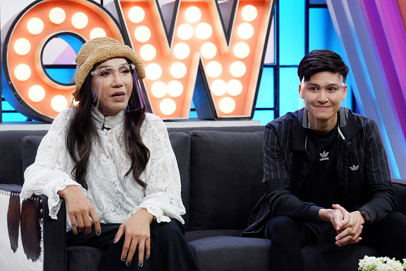 มัม ลาโคนิค