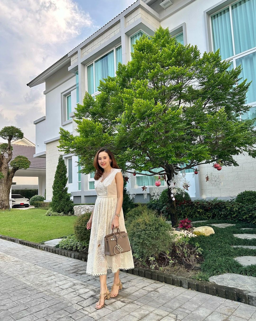 แยม ธมลพรรณ์ 