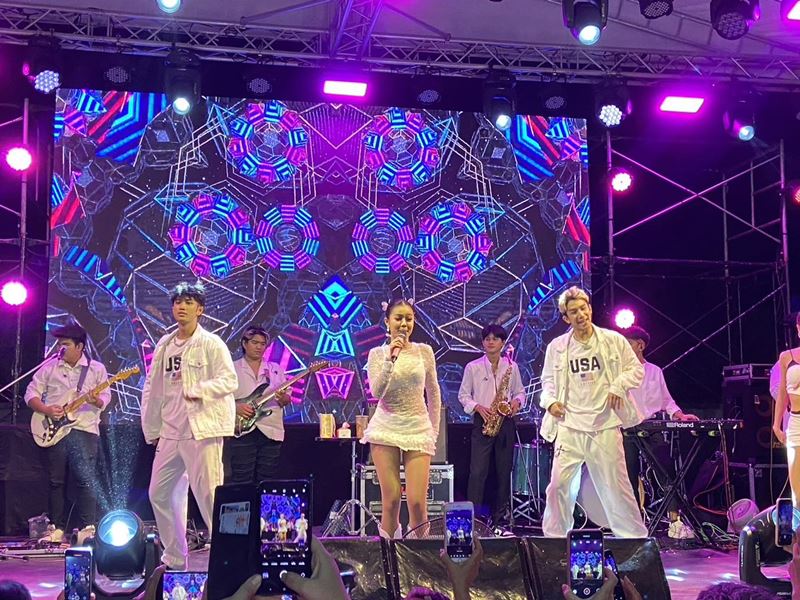 ลำใย ไหทองคำ