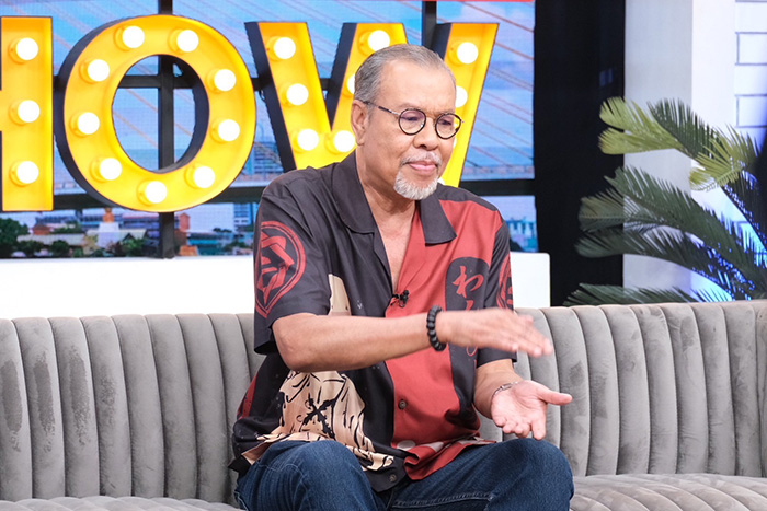 โน้ต เชิญยิ้ม